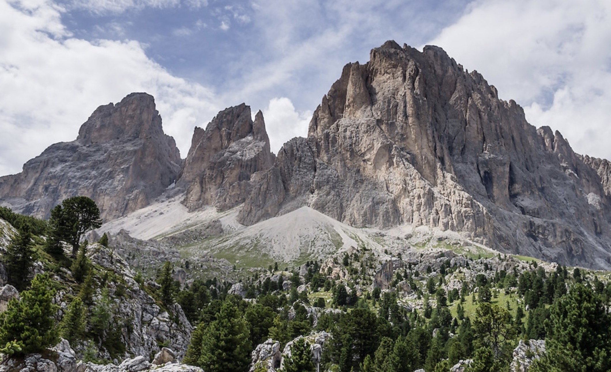 Rifugio Alpino Base Camp